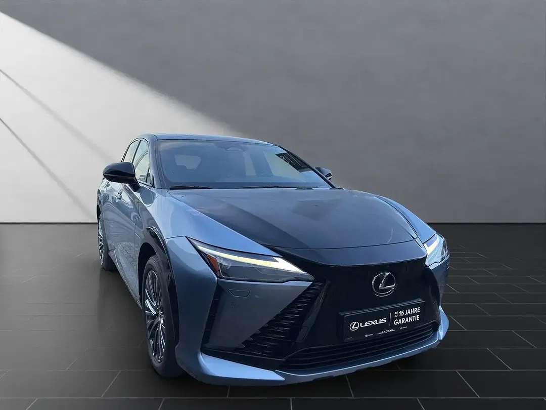 Lexus RZ - Thumbnail 5