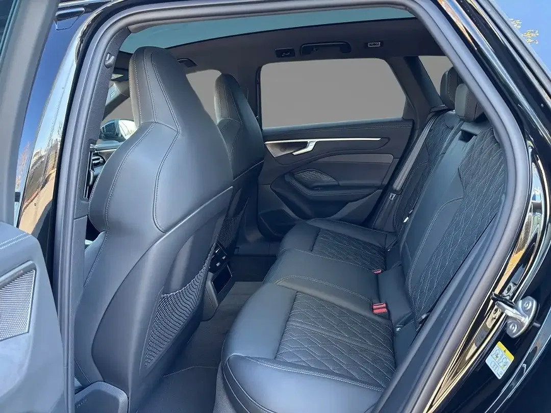 Audi A6 - Thumbnail 8