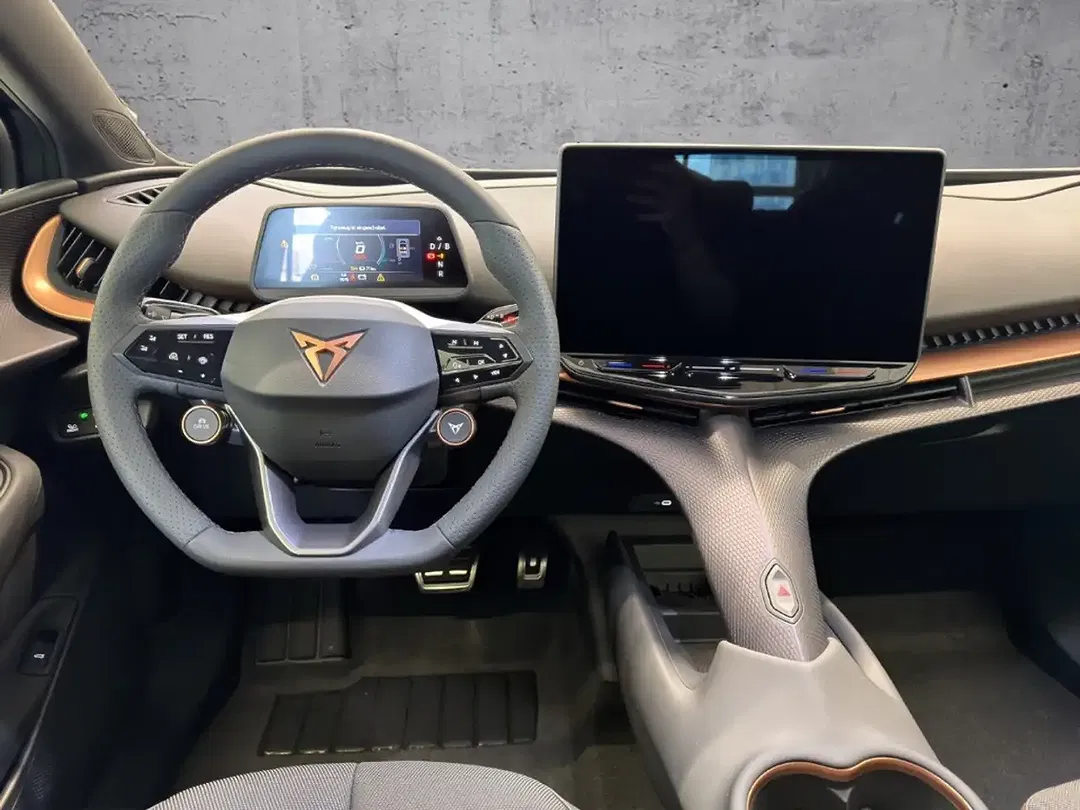 CUPRA Tavascan - Thumbnail 12