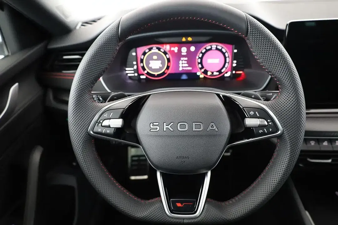 Skoda Octavia - Thumbnail 5