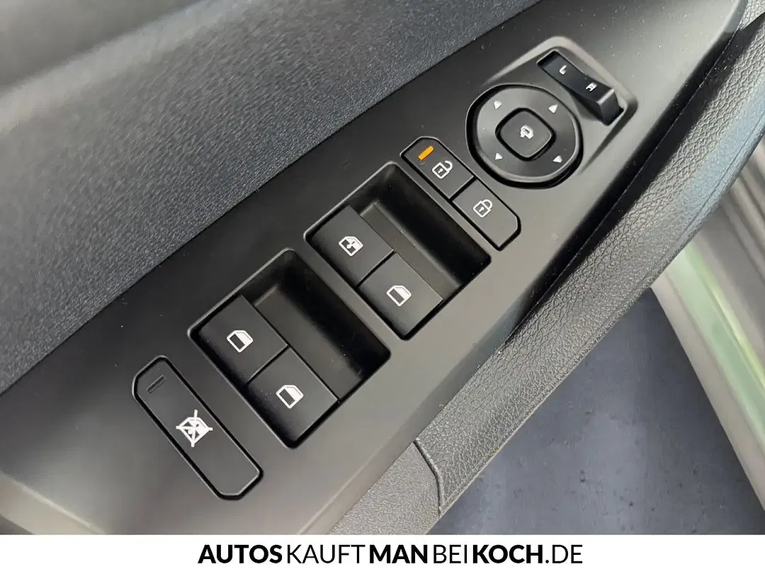 Kia Sportage - Thumbnail 12