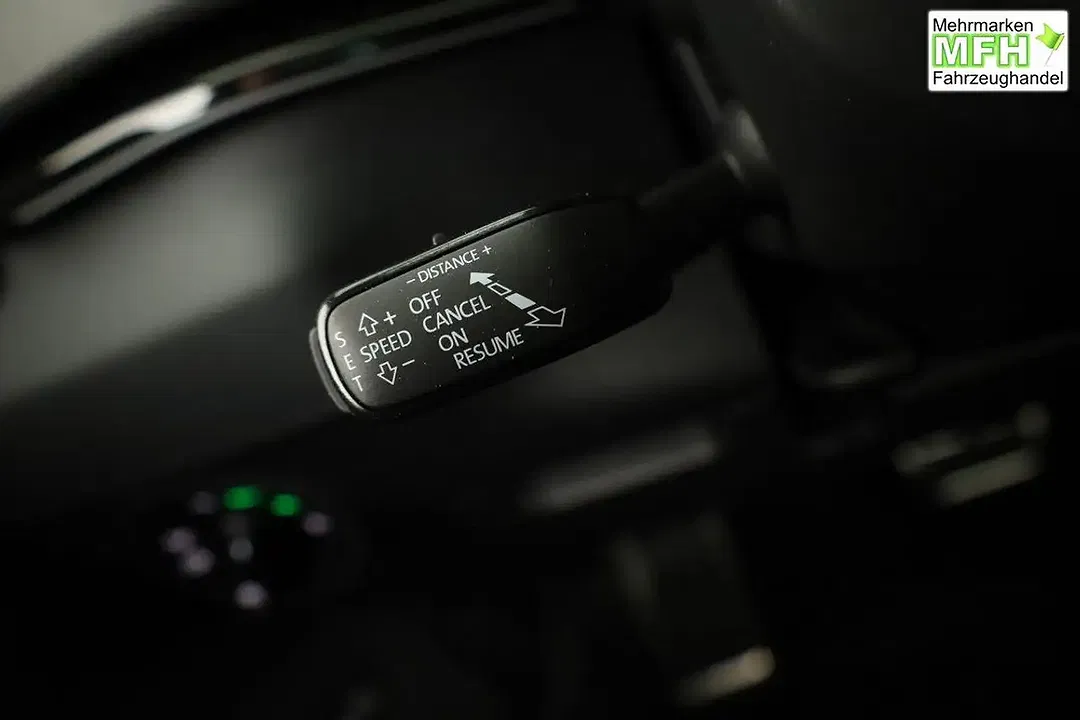 Skoda Karoq - Thumbnail 9