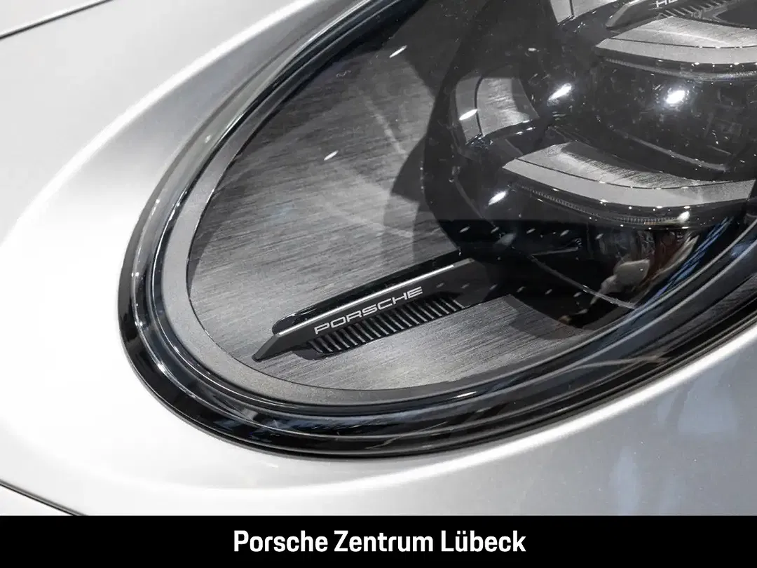 Porsche 992 - Thumbnail 10