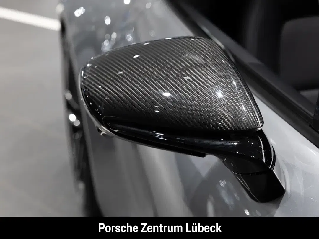 Porsche 992 - Thumbnail 11