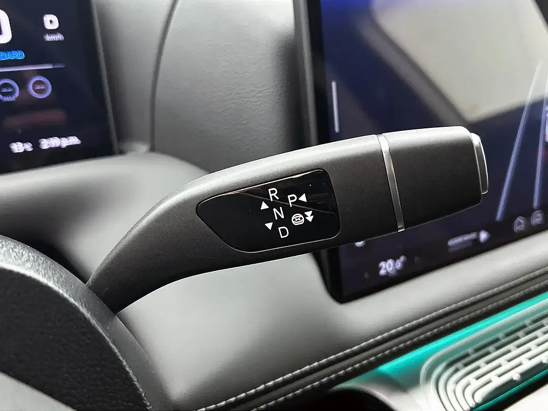 Xpeng G9 - Thumbnail 12