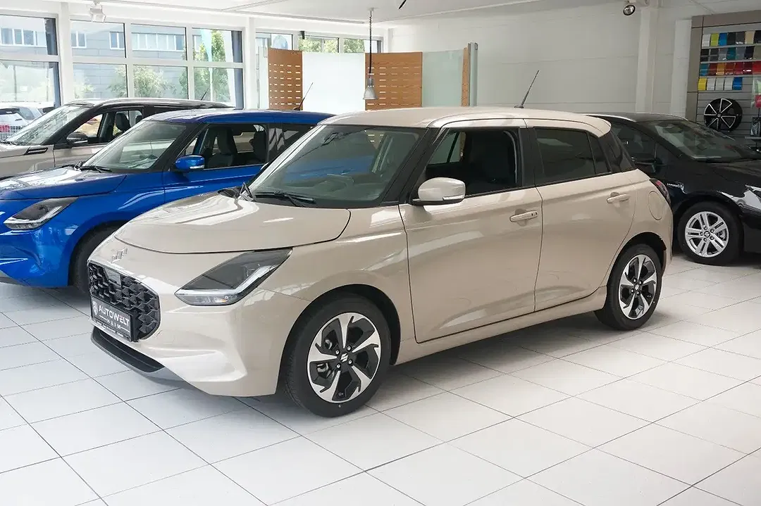Suzuki Swift - Thumbnail 4