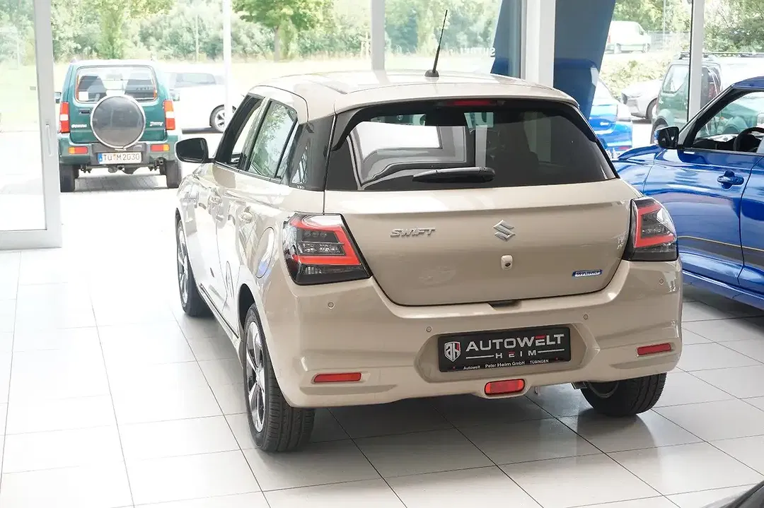 Suzuki Swift - Thumbnail 6
