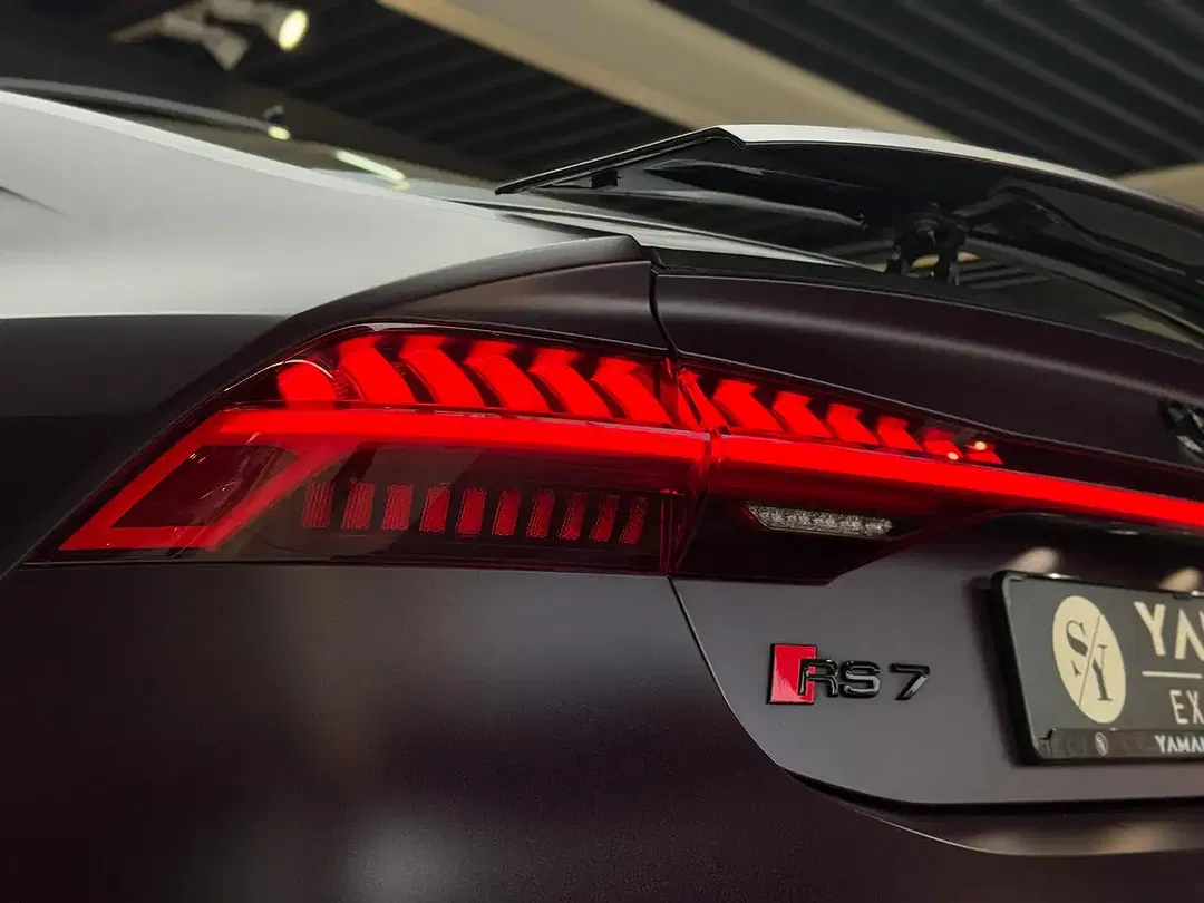 Audi RS7 - Thumbnail 8