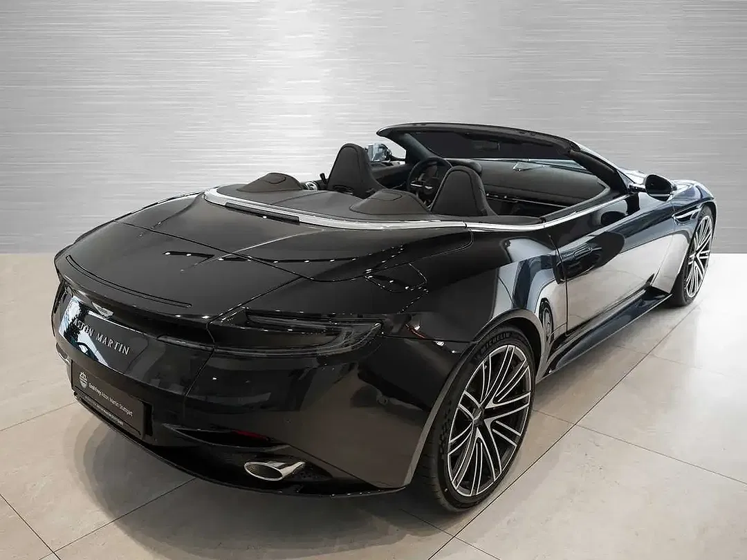 Aston Martin DB12 - Thumbnail 14