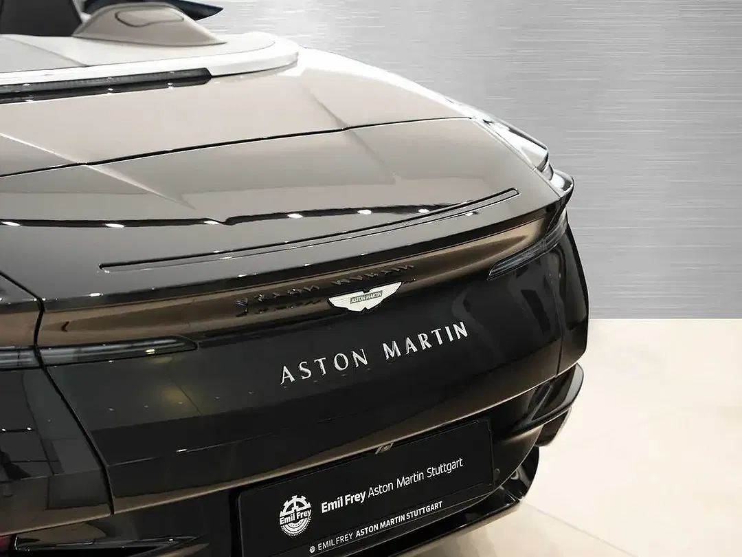 Aston Martin DB12 - Thumbnail 8