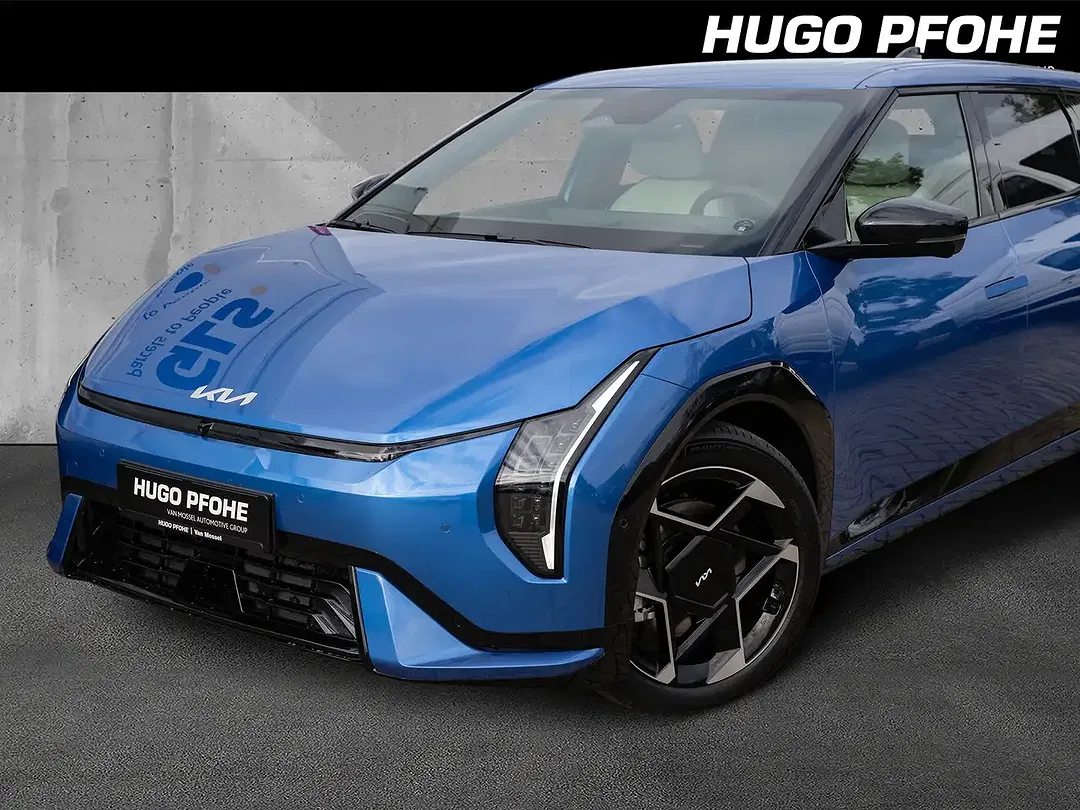 Kia EV4 - Thumbnail 3