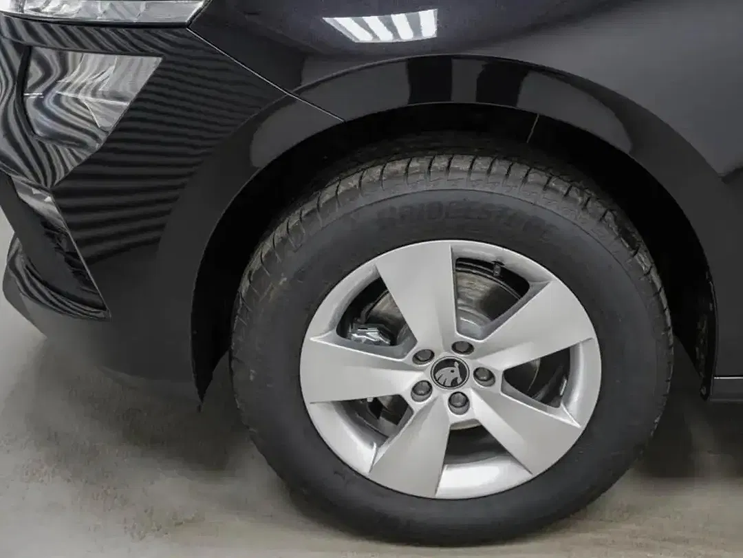 Skoda Kamiq - Thumbnail 4