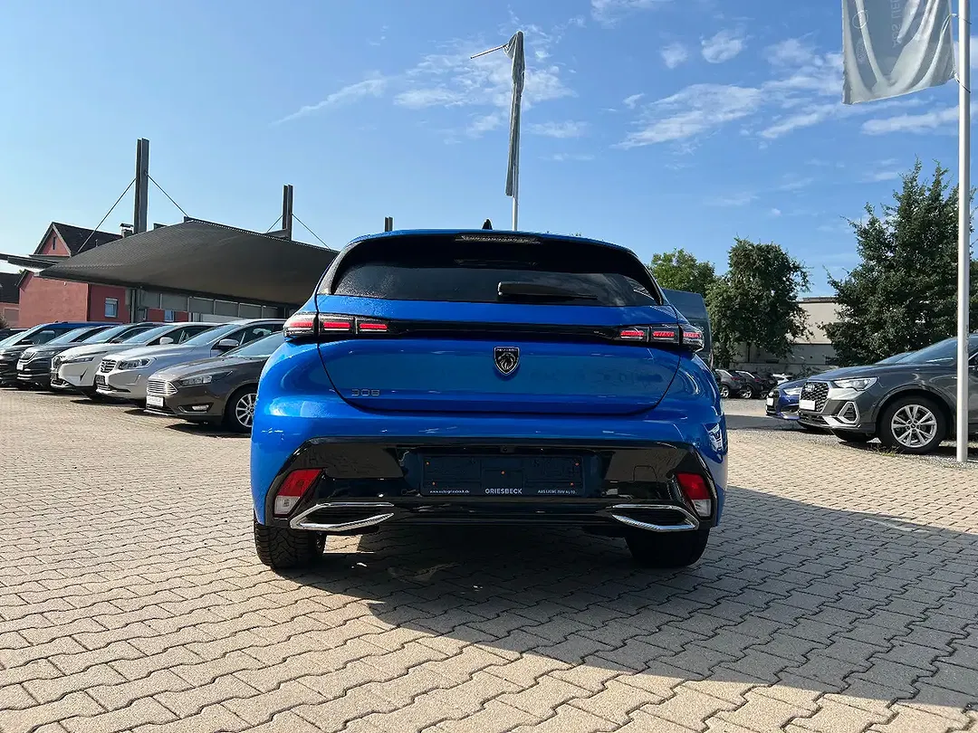 Peugeot 308 - Thumbnail 3