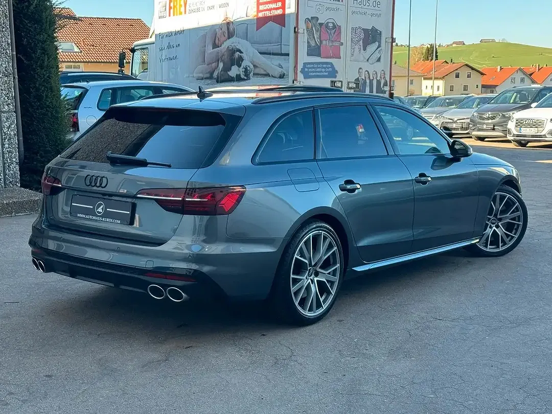 Audi S4 - Thumbnail 7