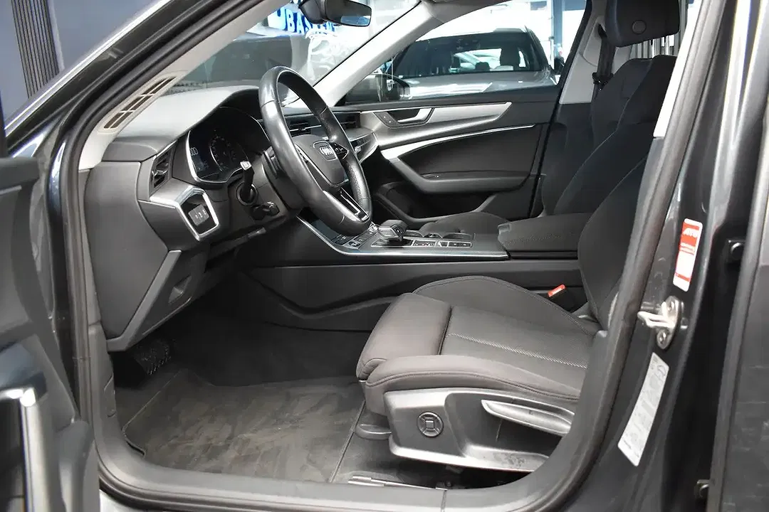 Audi A6 - Thumbnail 13