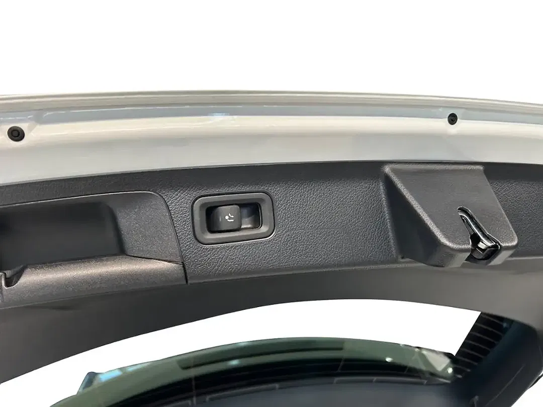Mercedes-Benz A 200 - Thumbnail 13