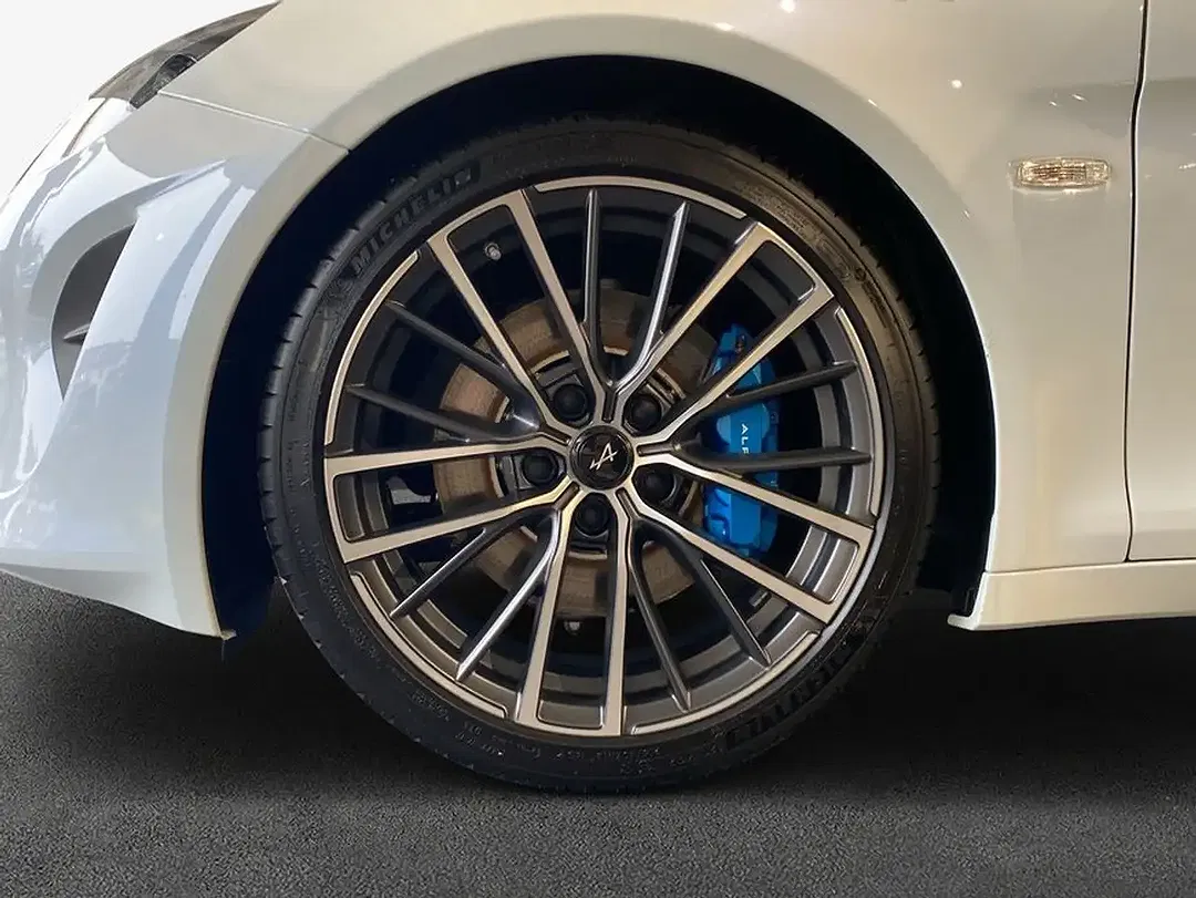 Alpine A110 - Thumbnail 7