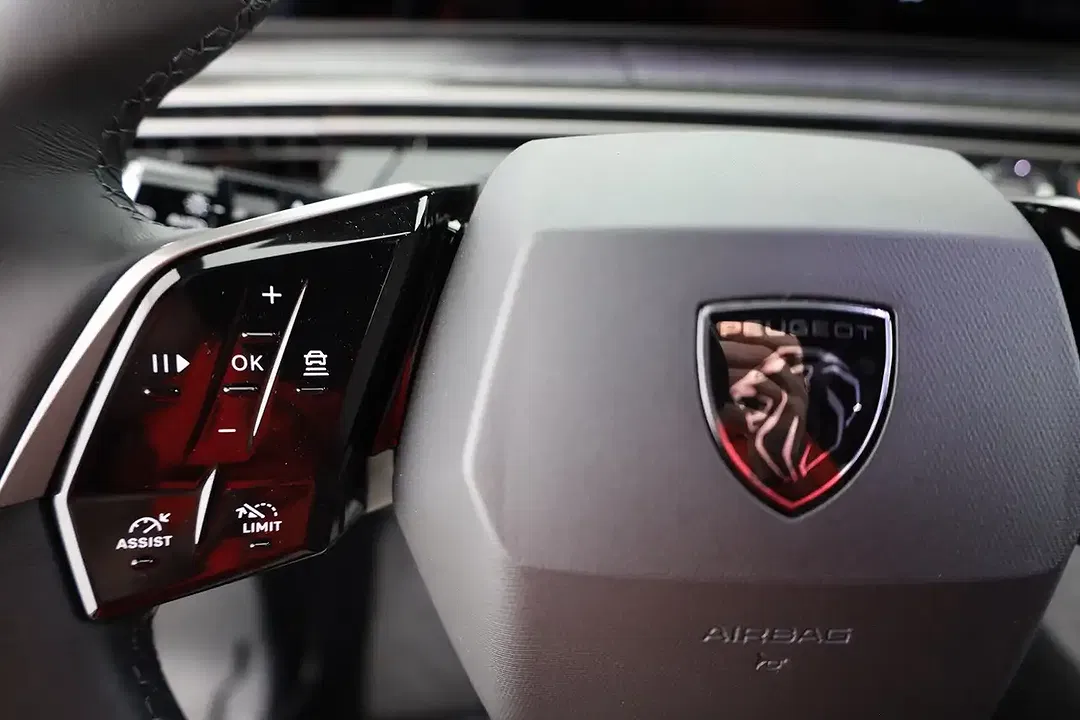 Peugeot 5008 - Thumbnail 16