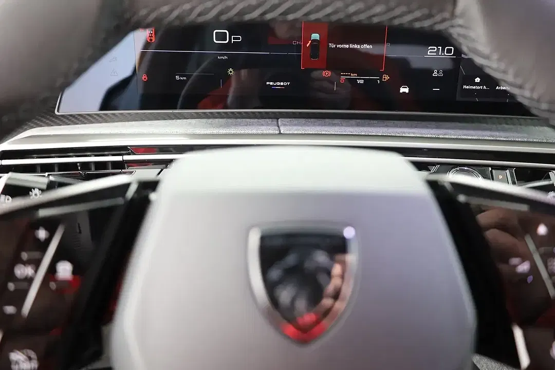 Peugeot 5008 - Thumbnail 18