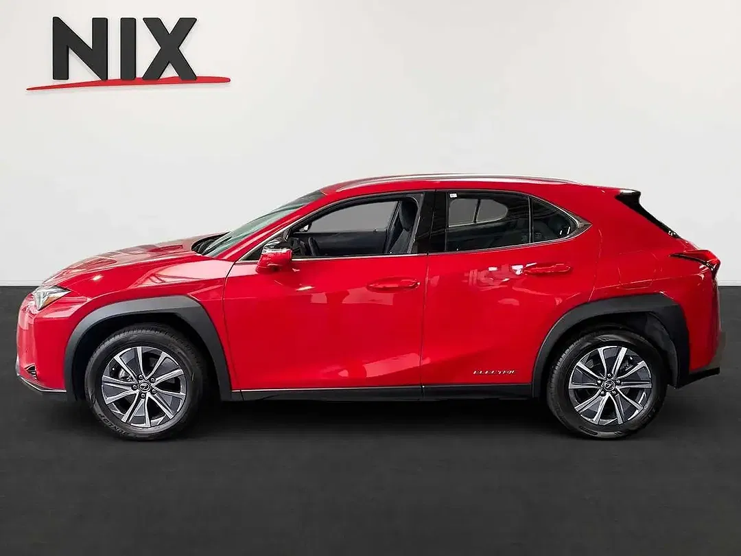 Lexus UX 300e - Thumbnail 6