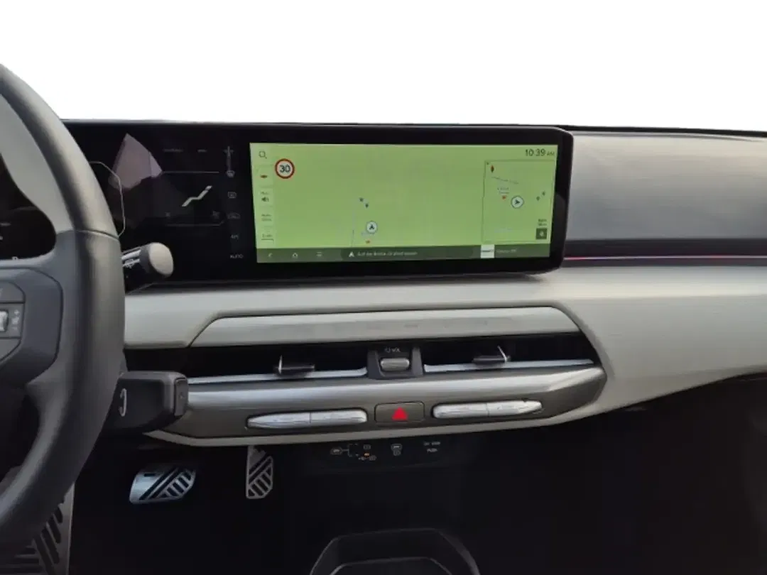 Kia EV4 - Thumbnail 14