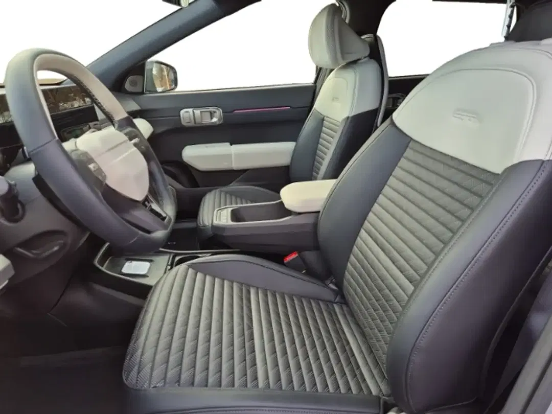 Kia EV4 - Thumbnail 8