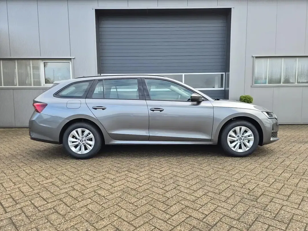 Skoda Octavia - Thumbnail 6