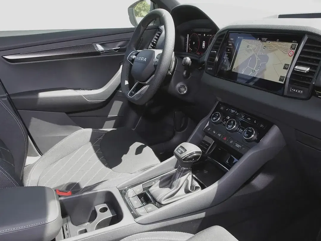 Skoda Karoq - Thumbnail 9