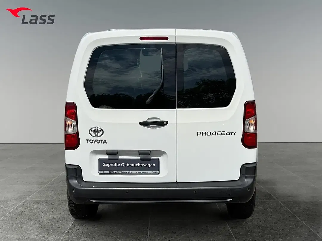 Toyota Proace City - Thumbnail 4
