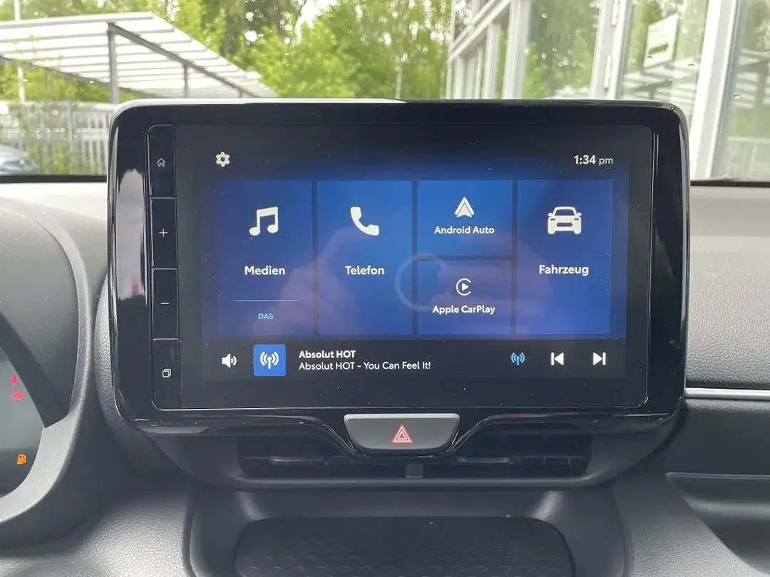 Toyota Yaris - Thumbnail 14