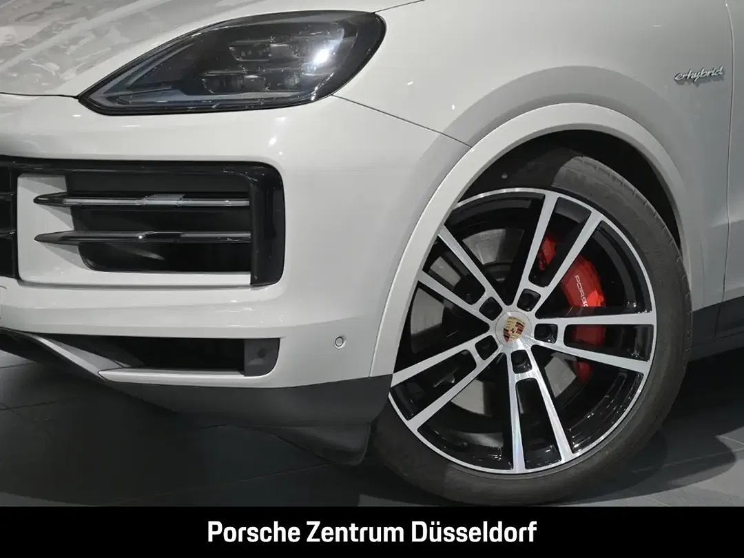 Porsche Cayenne - Thumbnail 6
