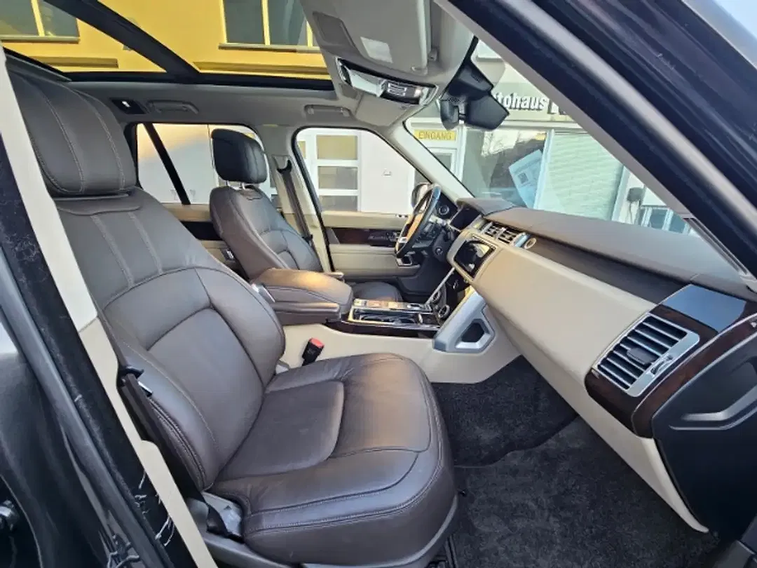 Land Rover Range Rover - Thumbnail 7