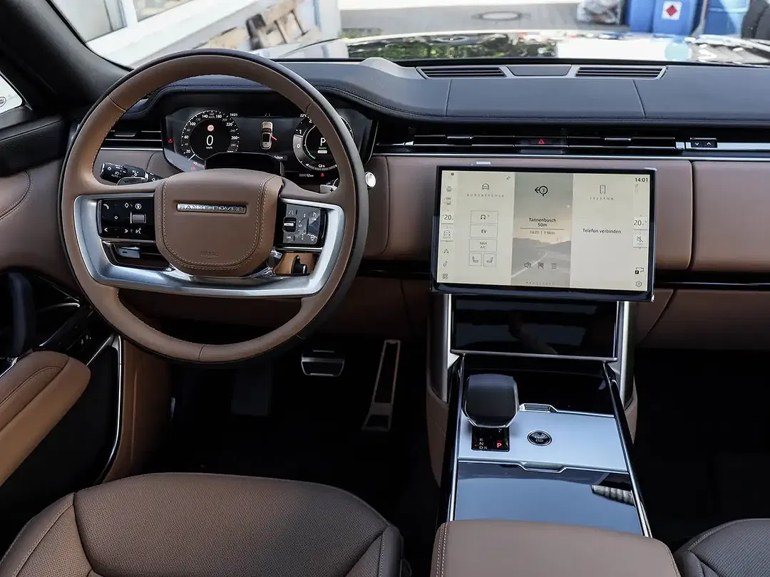 Land Rover Range Rover - Thumbnail 4