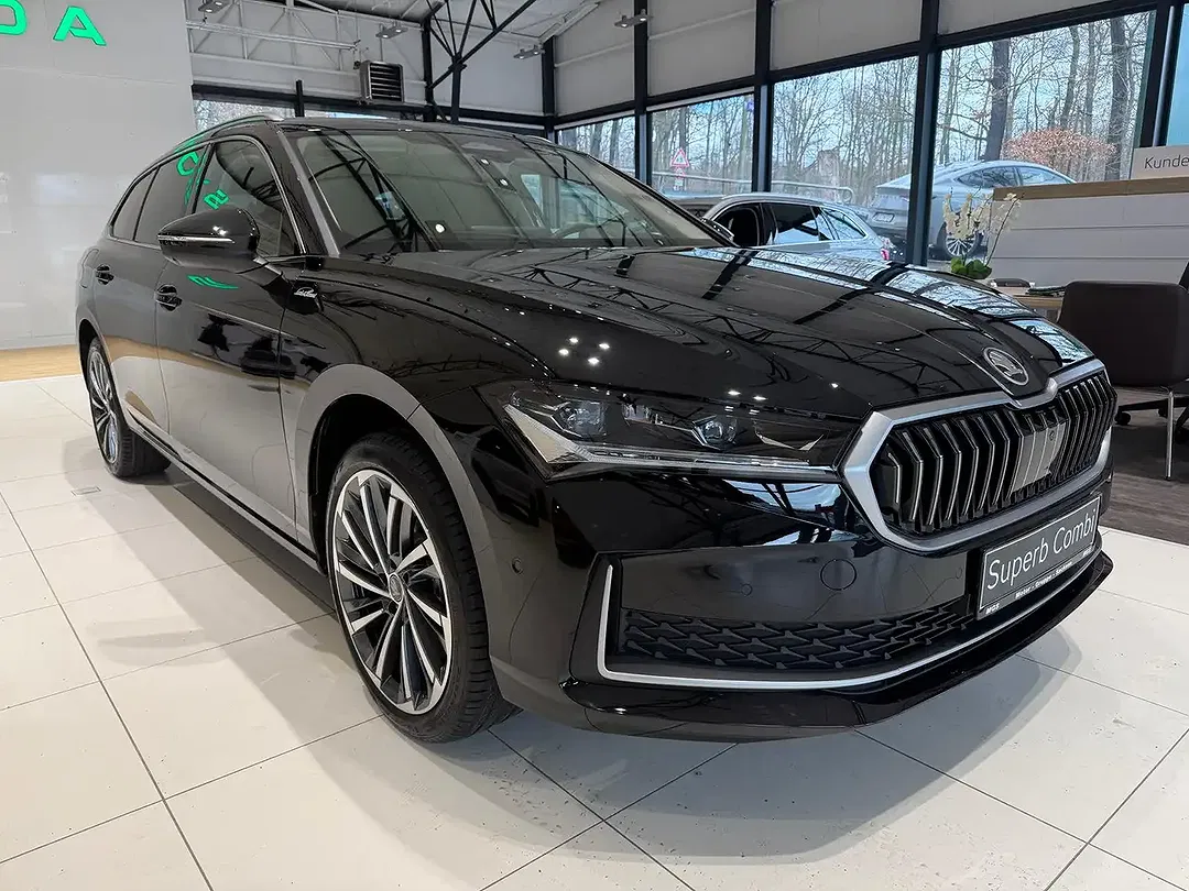 Skoda Superb - Thumbnail 4