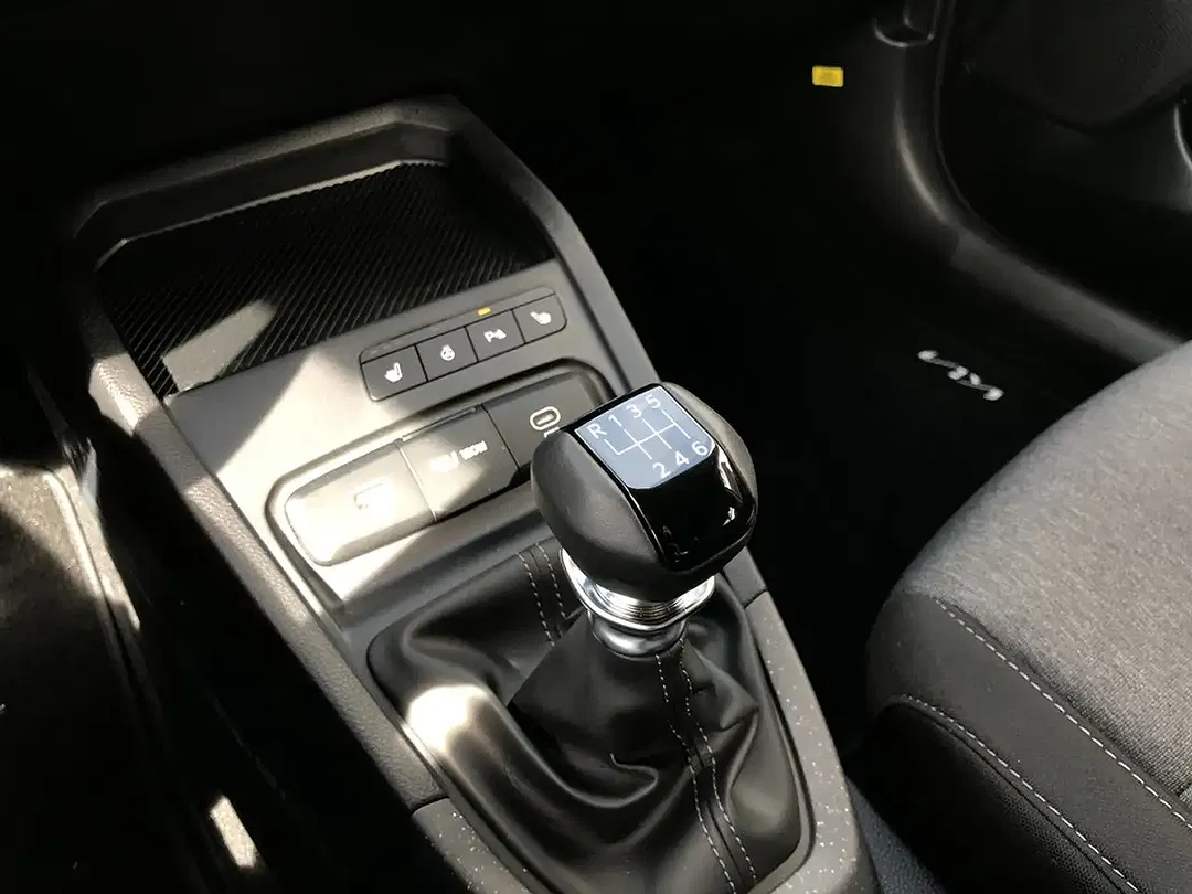Kia Stonic - Thumbnail 14