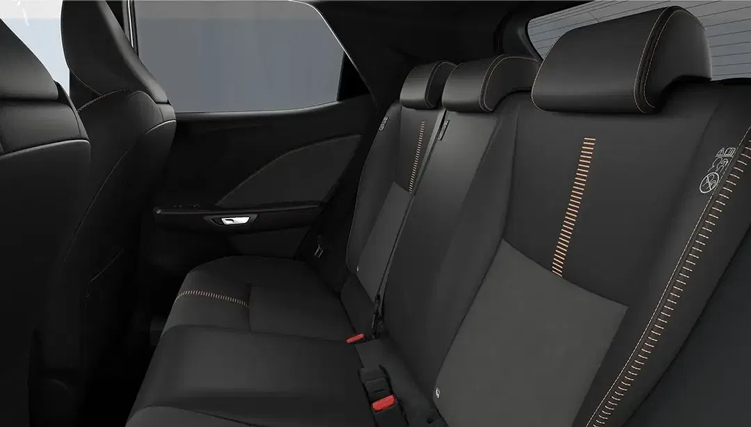 Lexus LBX - Thumbnail 9