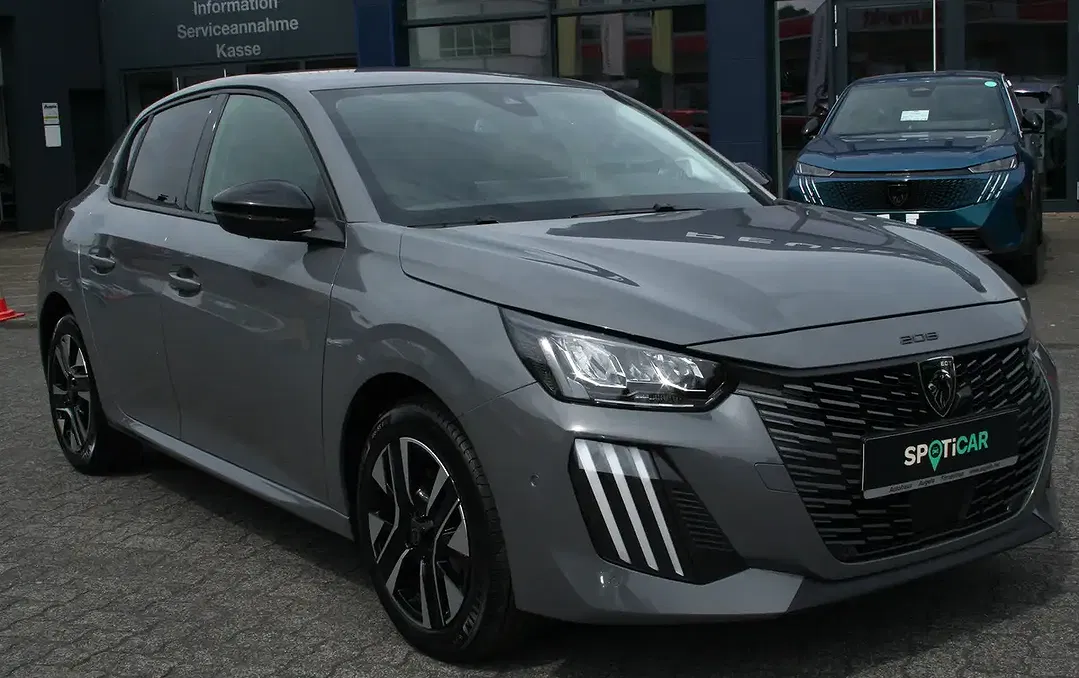 Peugeot 208 - Thumbnail 4