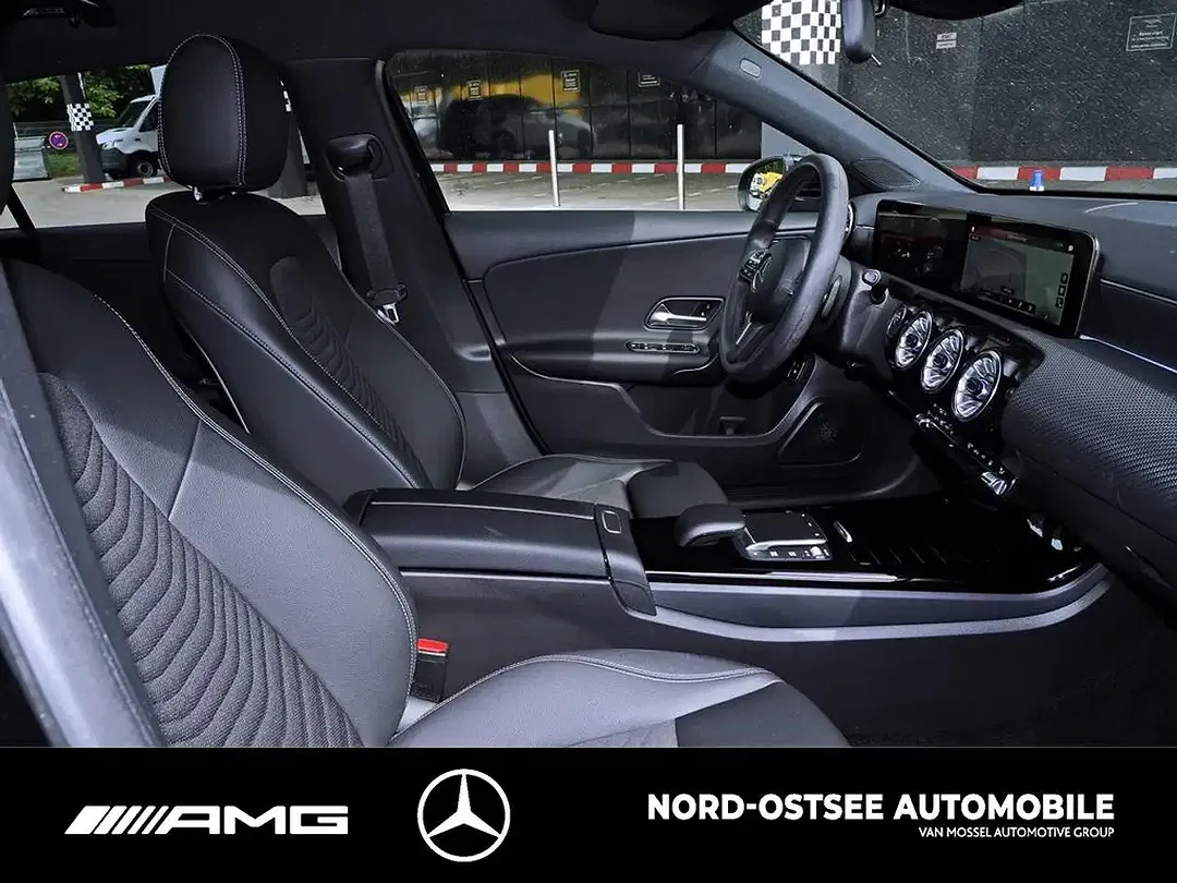 Mercedes-Benz A 250 - Thumbnail 10