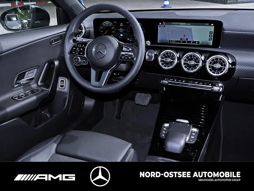 Mercedes-Benz A 250 - Thumbnail 8