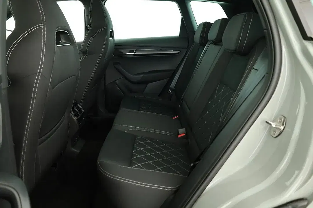 Skoda Karoq - Thumbnail 13