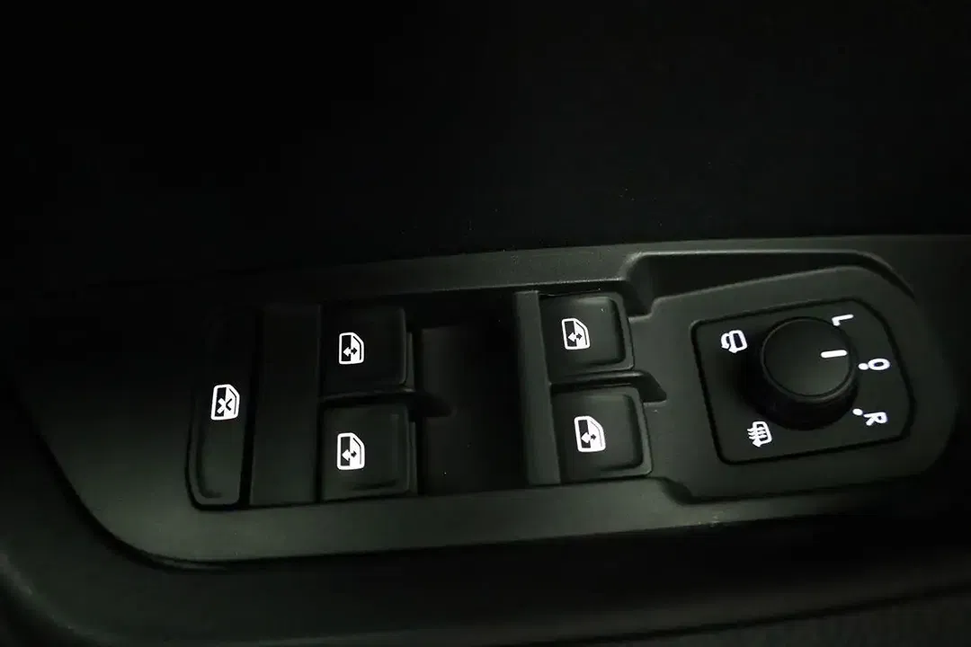 Skoda Karoq - Thumbnail 7