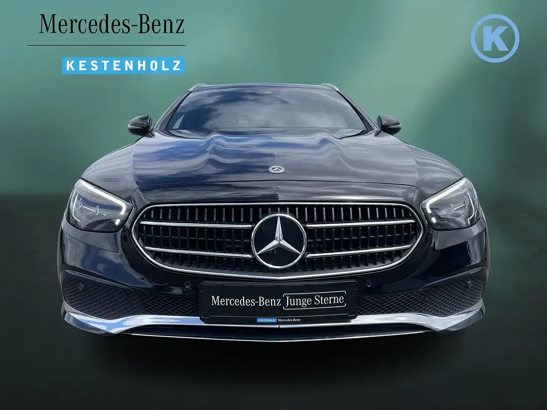Mercedes-Benz E 300 - Thumbnail 2