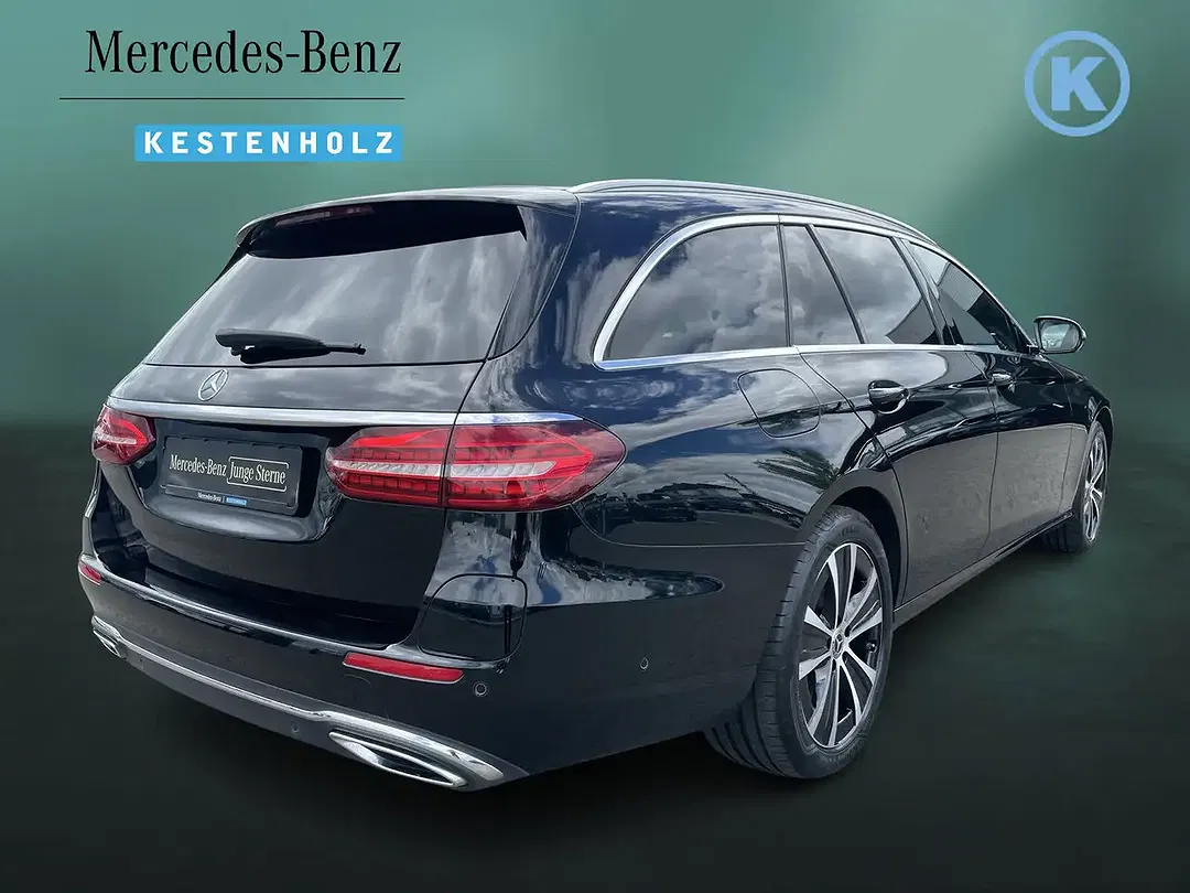 Mercedes-Benz E 300 - Thumbnail 5