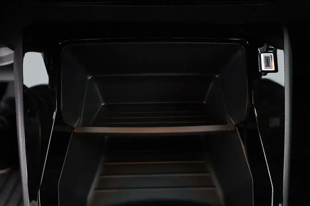 Peugeot 2008 - Thumbnail 11