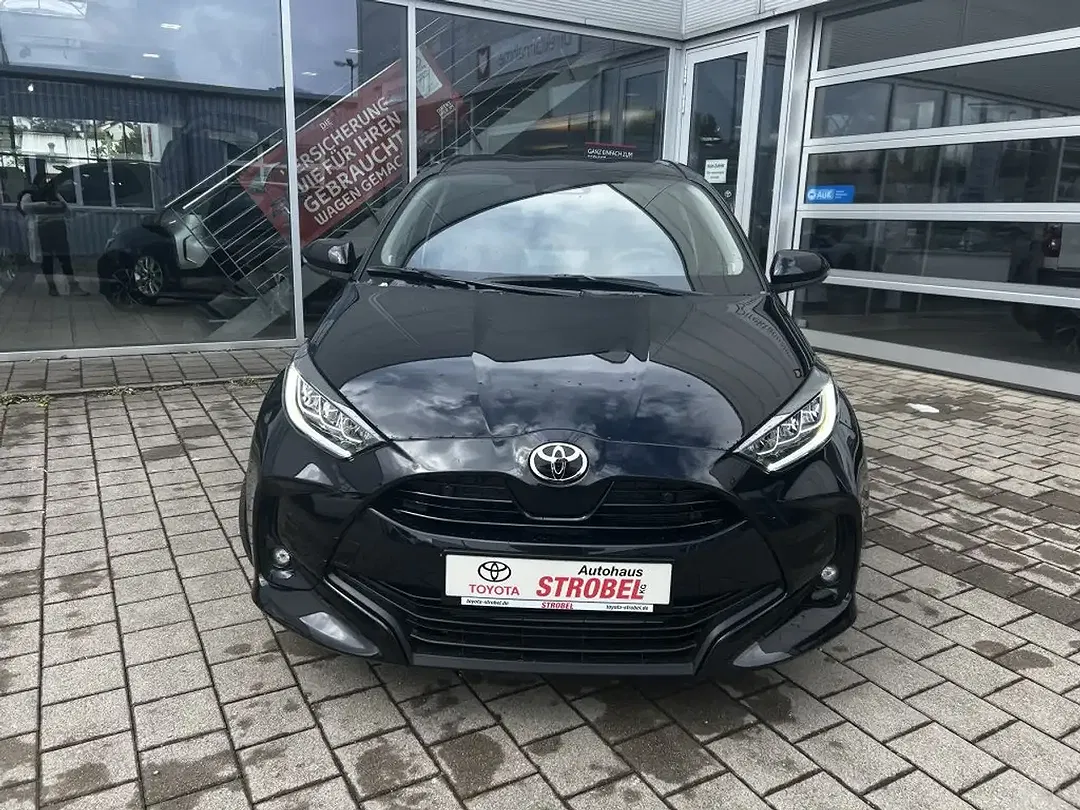 Toyota Yaris - Thumbnail 1