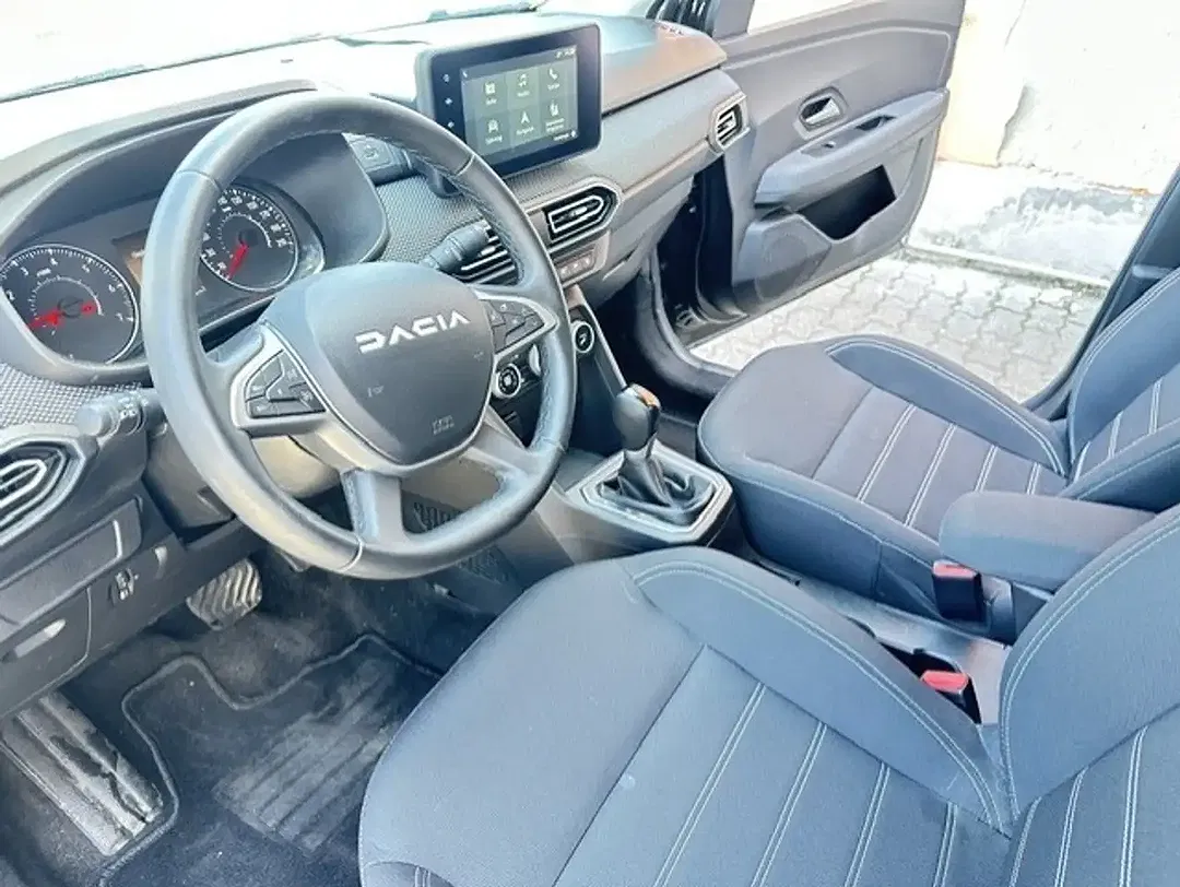 Dacia Logan - Thumbnail 10