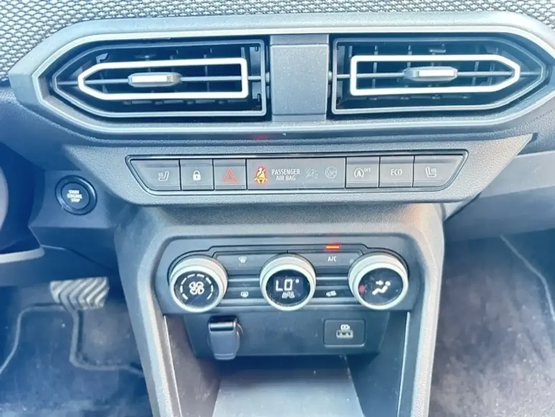 Dacia Logan - Thumbnail 11