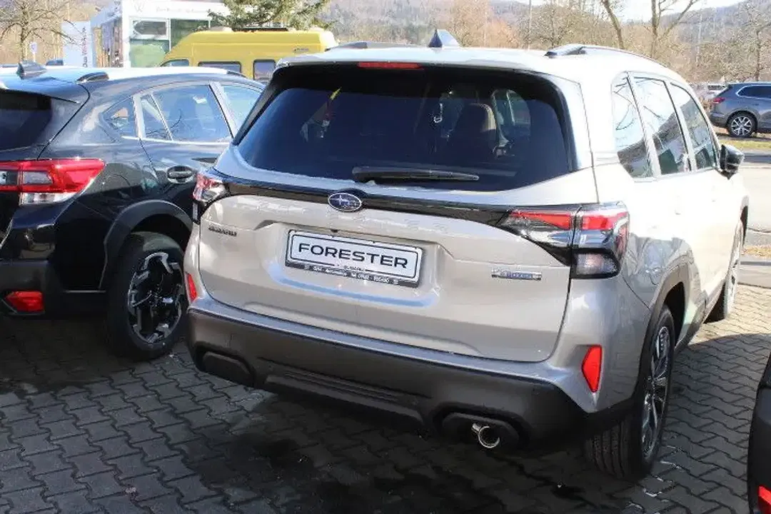 Subaru Forester - Thumbnail 3