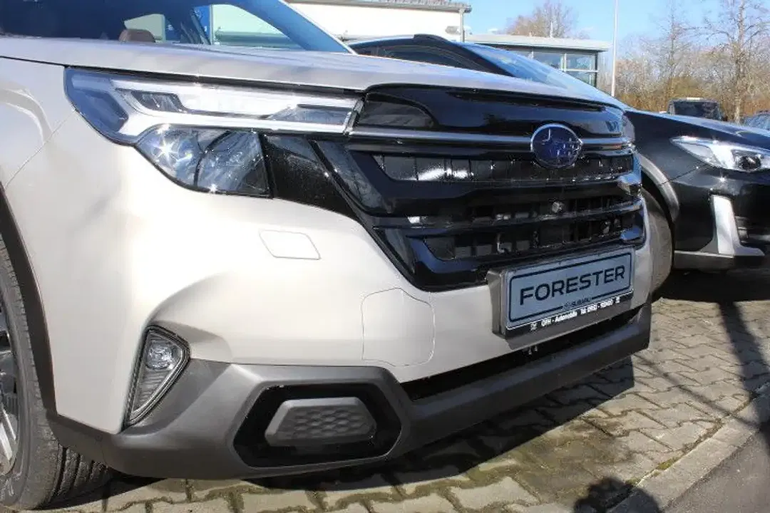 Subaru Forester - Thumbnail 5