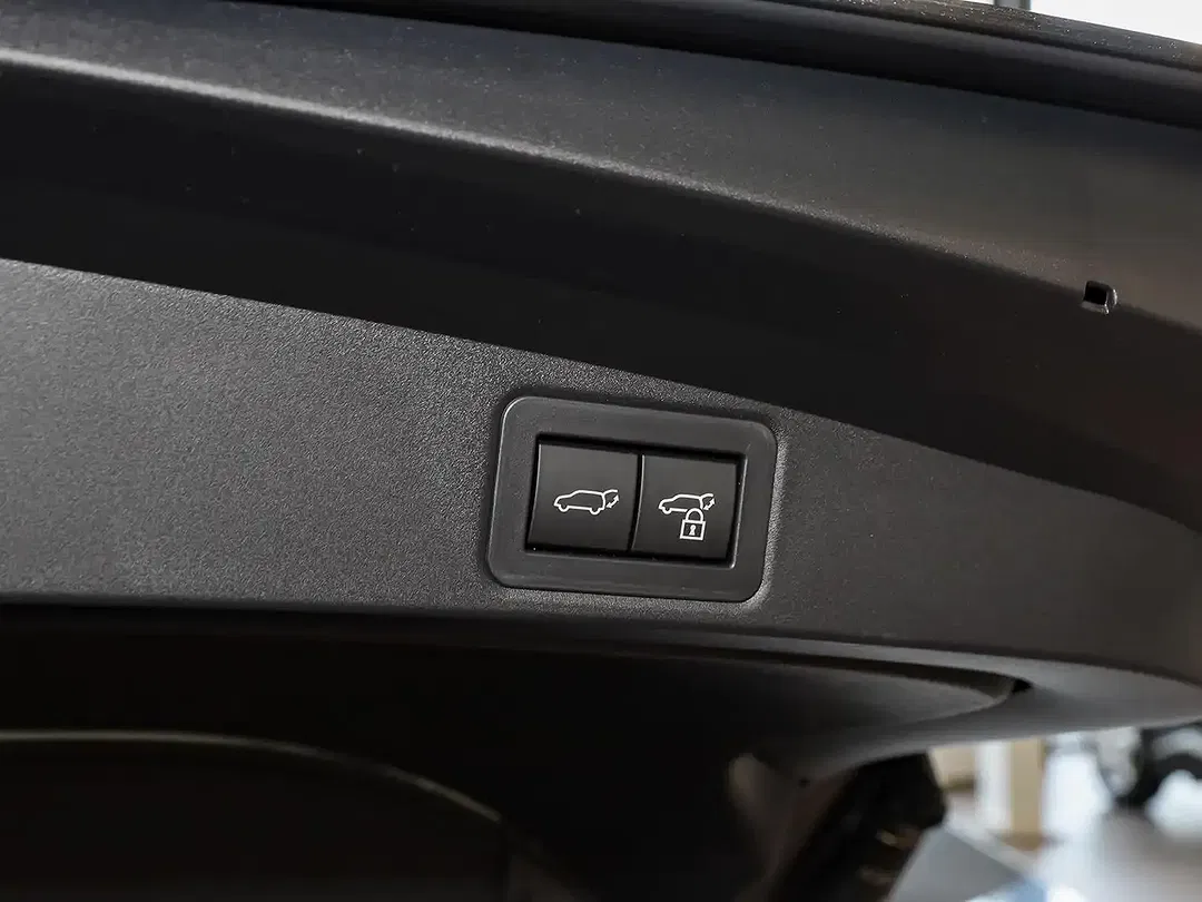 Toyota Corolla - Thumbnail 11